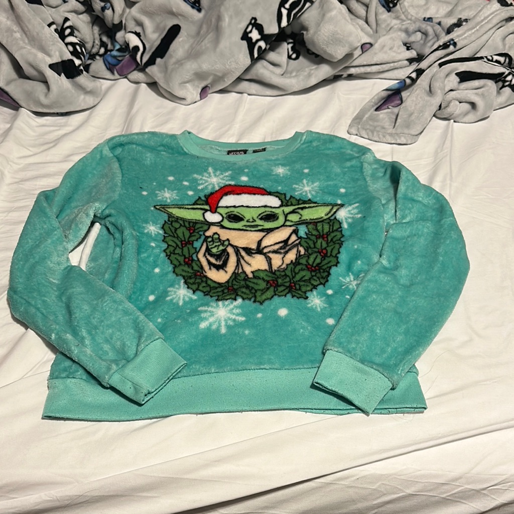 Star Wars Green Crew Neck Sweater With Graphic Design